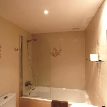 Apartment Residencial Super Stop *