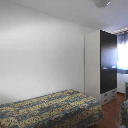 Apartment Residencial Super Stop